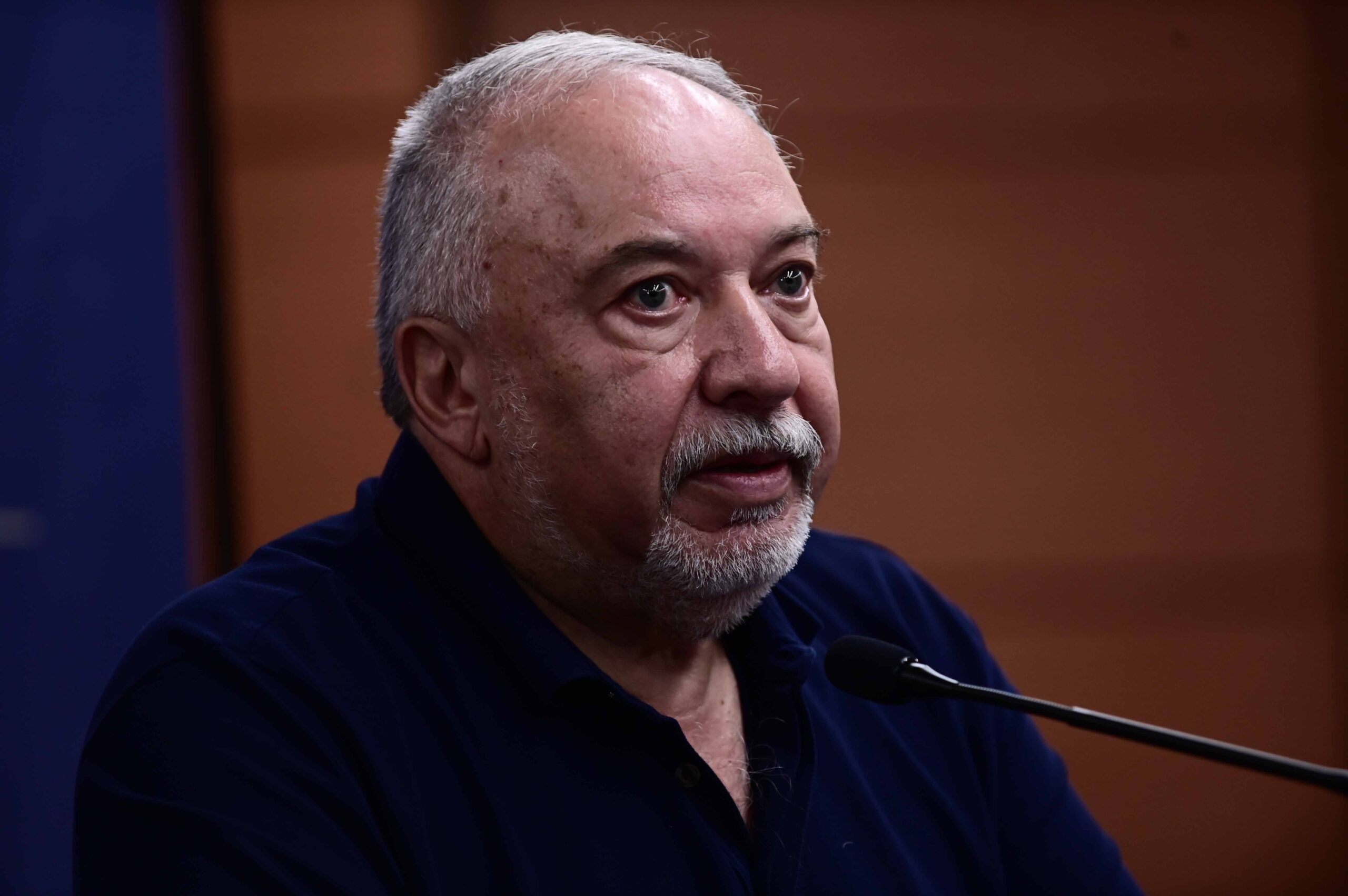 "מעדיף את הפוליטיקה": האם ליברמן פתח את קמפיין הבחירות שלו?