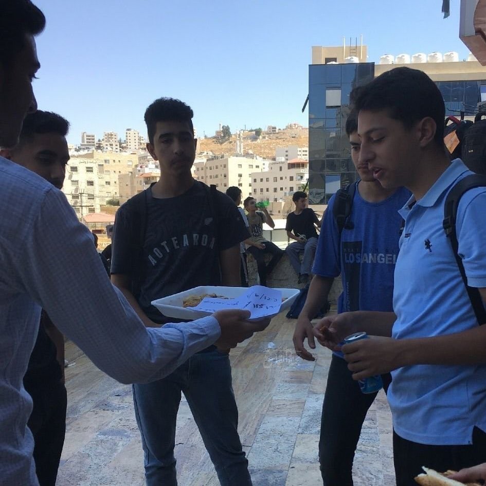 כשהשנאה היא חלק מהתרבות: בירדן חגגו את הפיגוע במעבר אלנבי