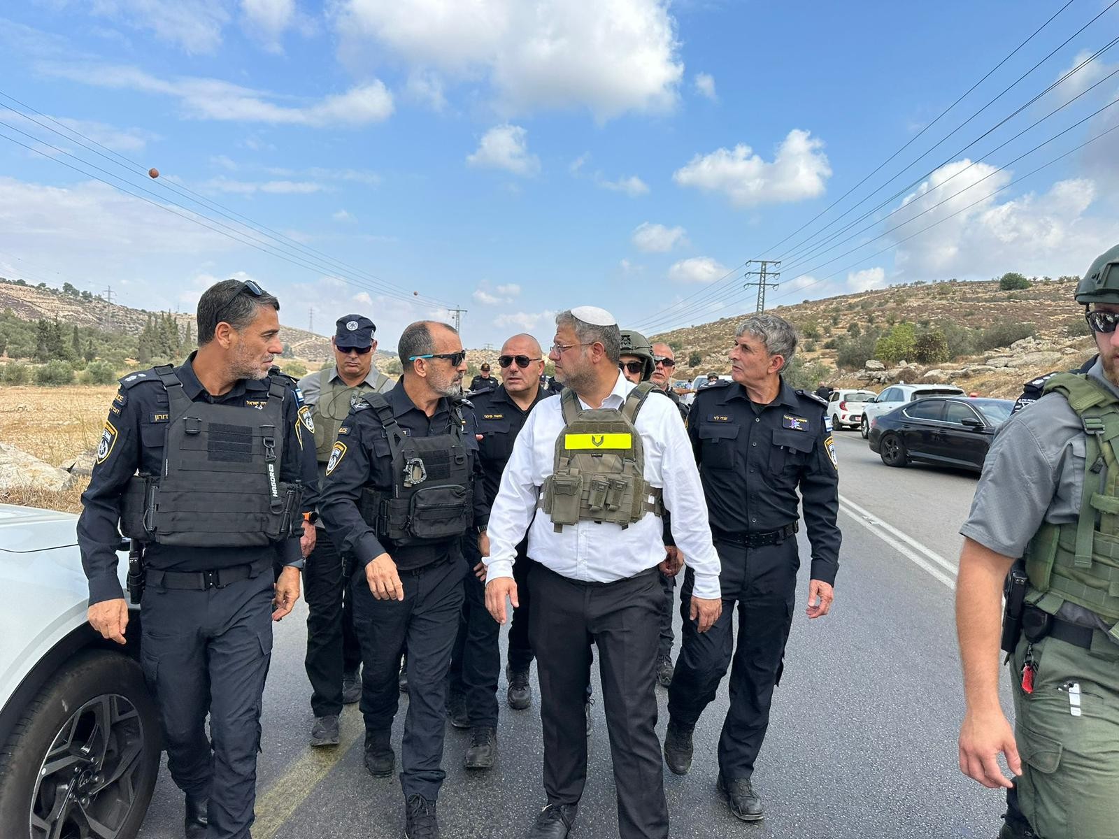 בן גביר בזירת הפיגוע: "חיינו קודמים לחופש מעבר לפלשתינים"