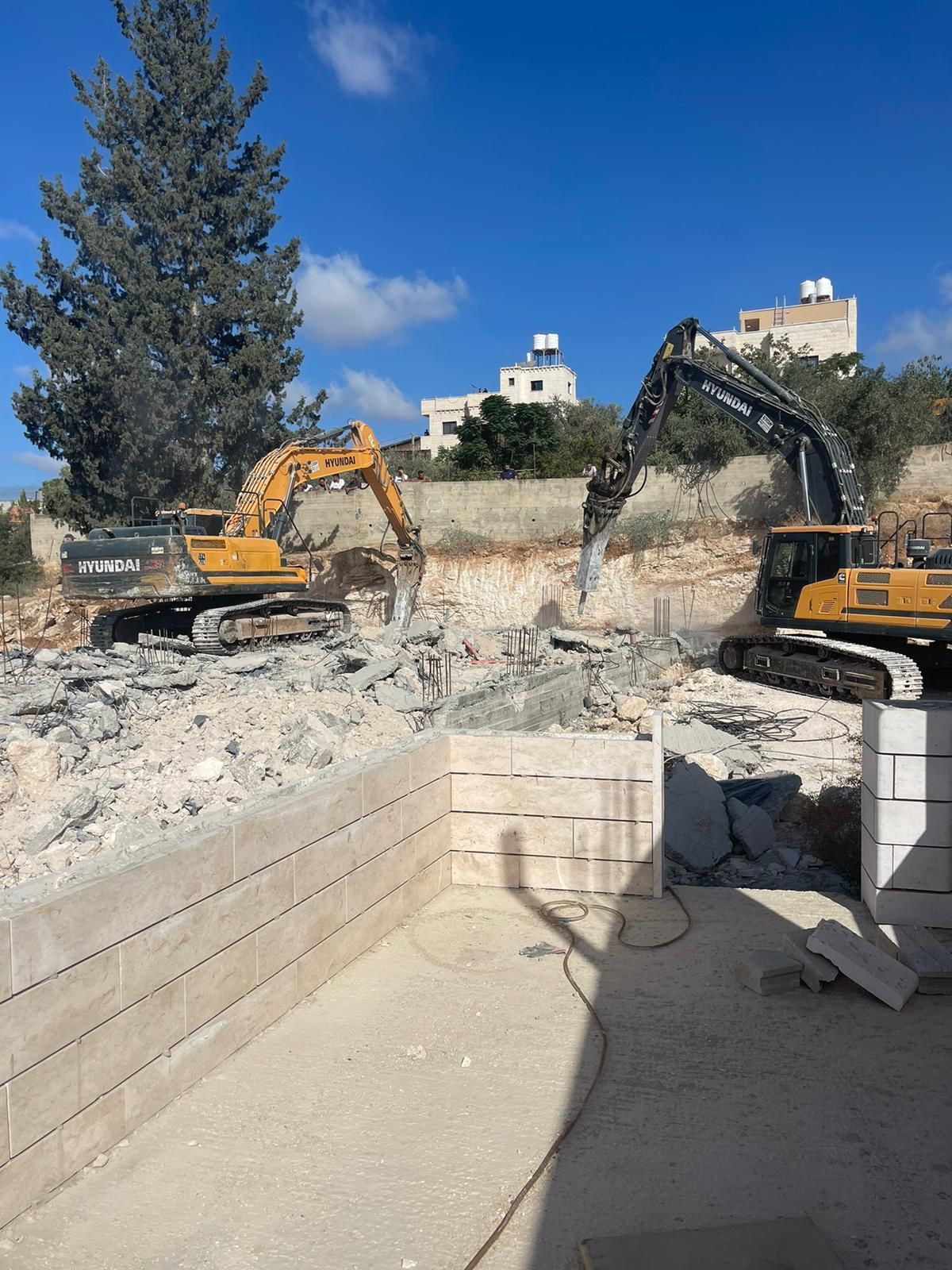הבניה הלא חוקית ביו"ש: המנהל האזרחי הרס 3 מבנים פלשתיניים