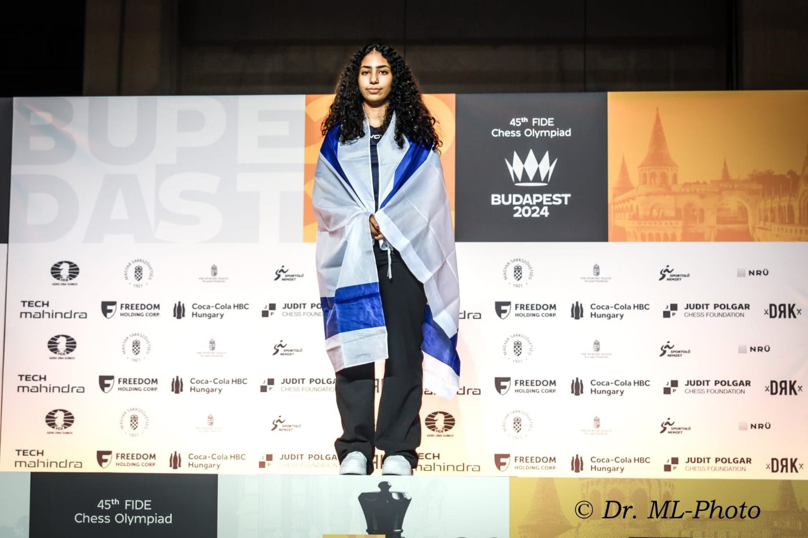רועדות מפחד: האיראניות סירבו להשתתף - נציגת ישראל זכתה בזהב