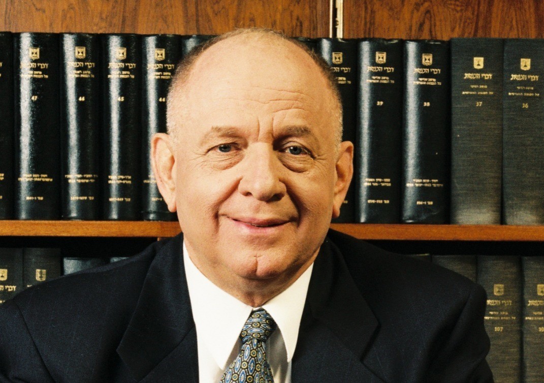 הנשיא הרצוג סופד לדן תיכון: "ייזכר כשומר הדמוקרטיה"