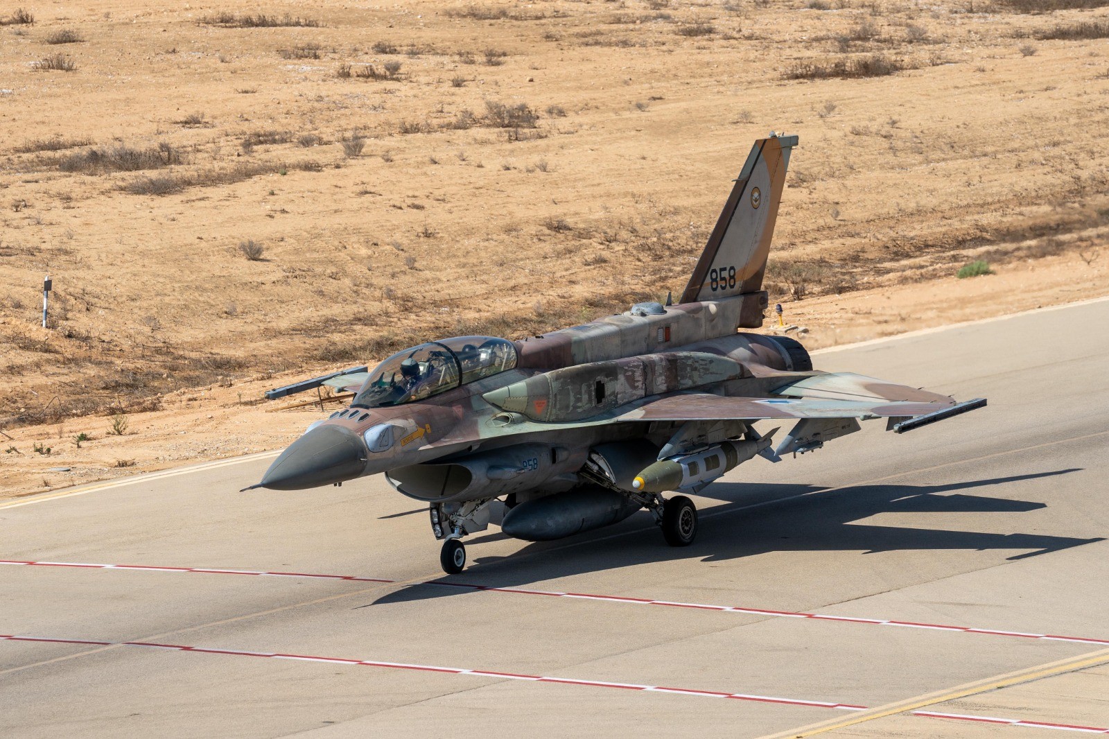 במקביל למטח לצפון: צה"ל תוקף עשרות מטרות טרור בעומק לבנון