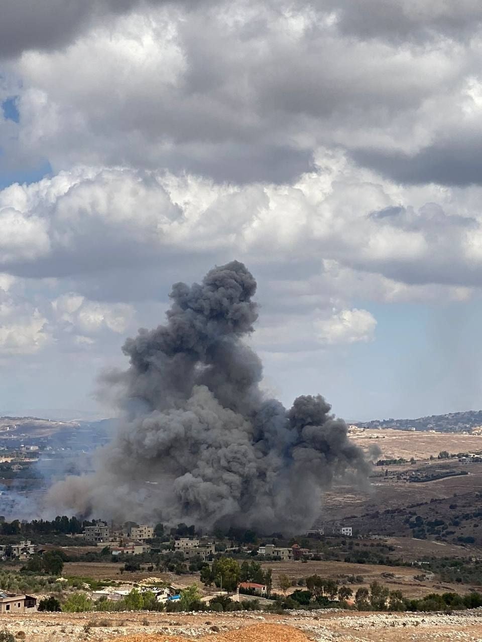 במקביל לכניסה הקרקעית: צה"ל תקף בדאחייה בביירות | תיעוד