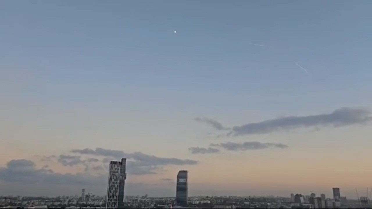 צה"ל: טיל קרקע-קרקע שוגר מלבנון - ויורט | תיעוד