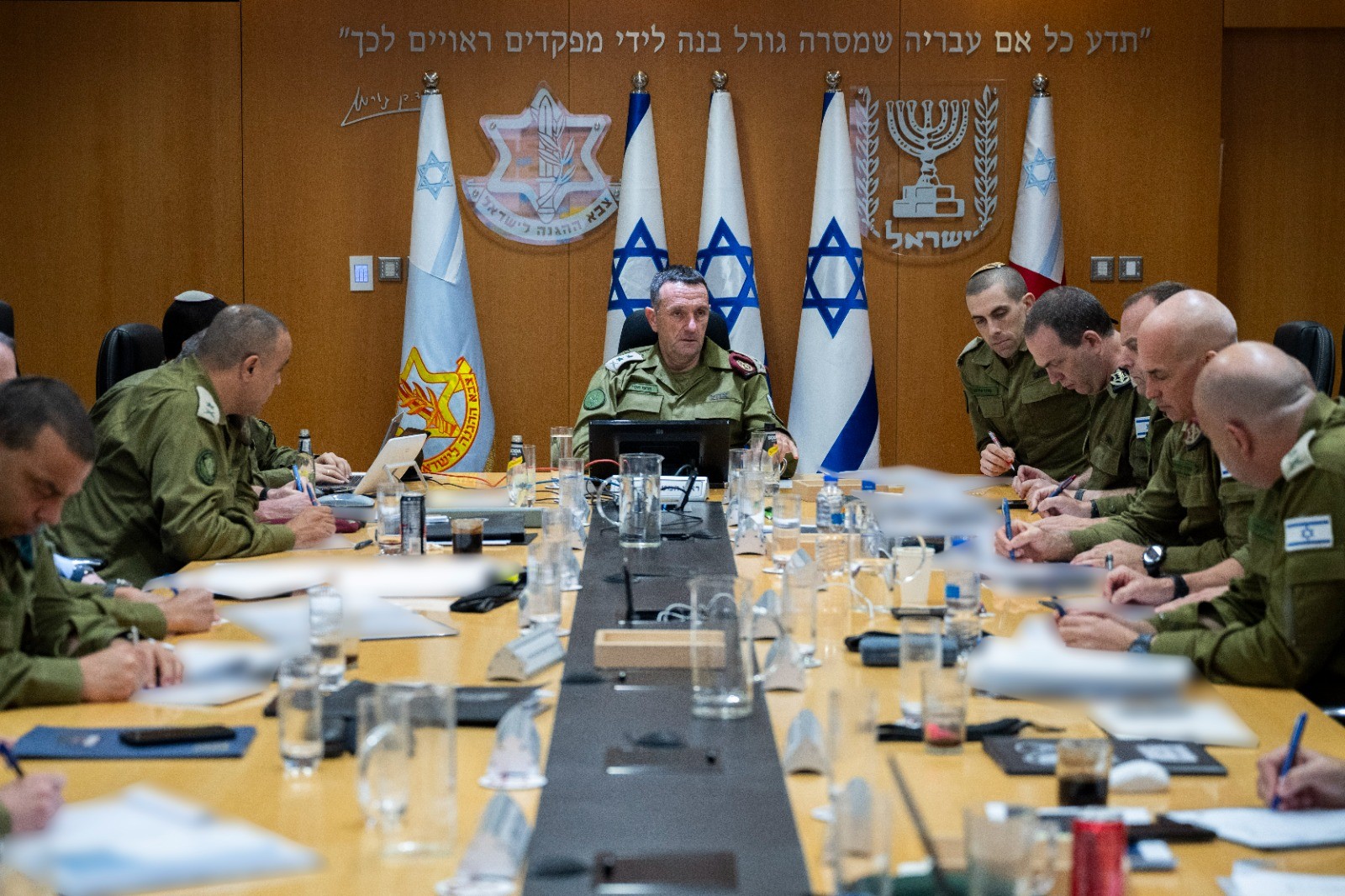 ההדלפות חושפות: בכירים במערכת הביטחון התנגדו למתקפת הביפרים
