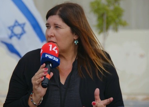 תושבת נתיב העשרה ל-14: "אם לא נעבד את אדמתנו - נאבד אותה"