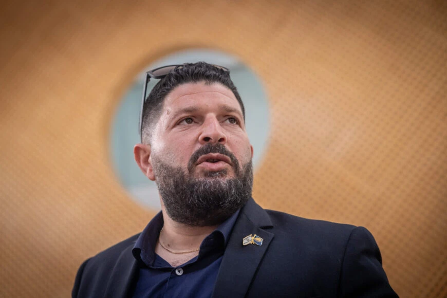 אלמוג כהן: "היועמ"שית עומדת בראש ארגון פשיעה מסואב"