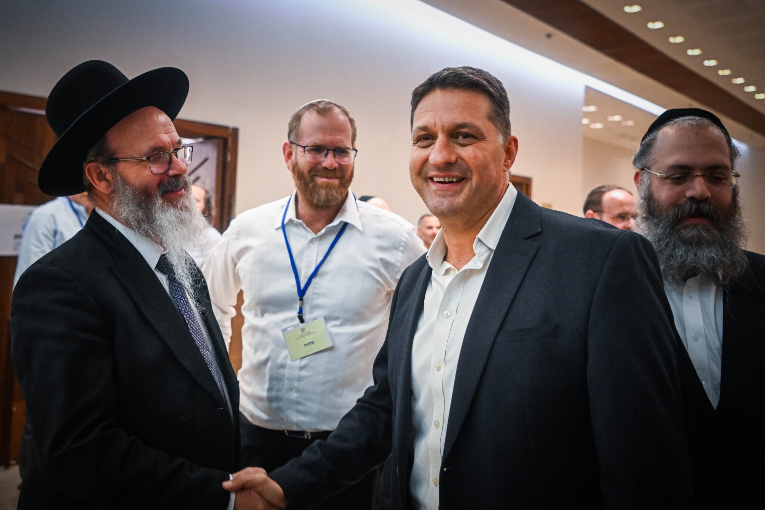 מטה הבחירות של הרב מיכה הלוי: "לא נגרור את הרבנות לביהמ"ש"