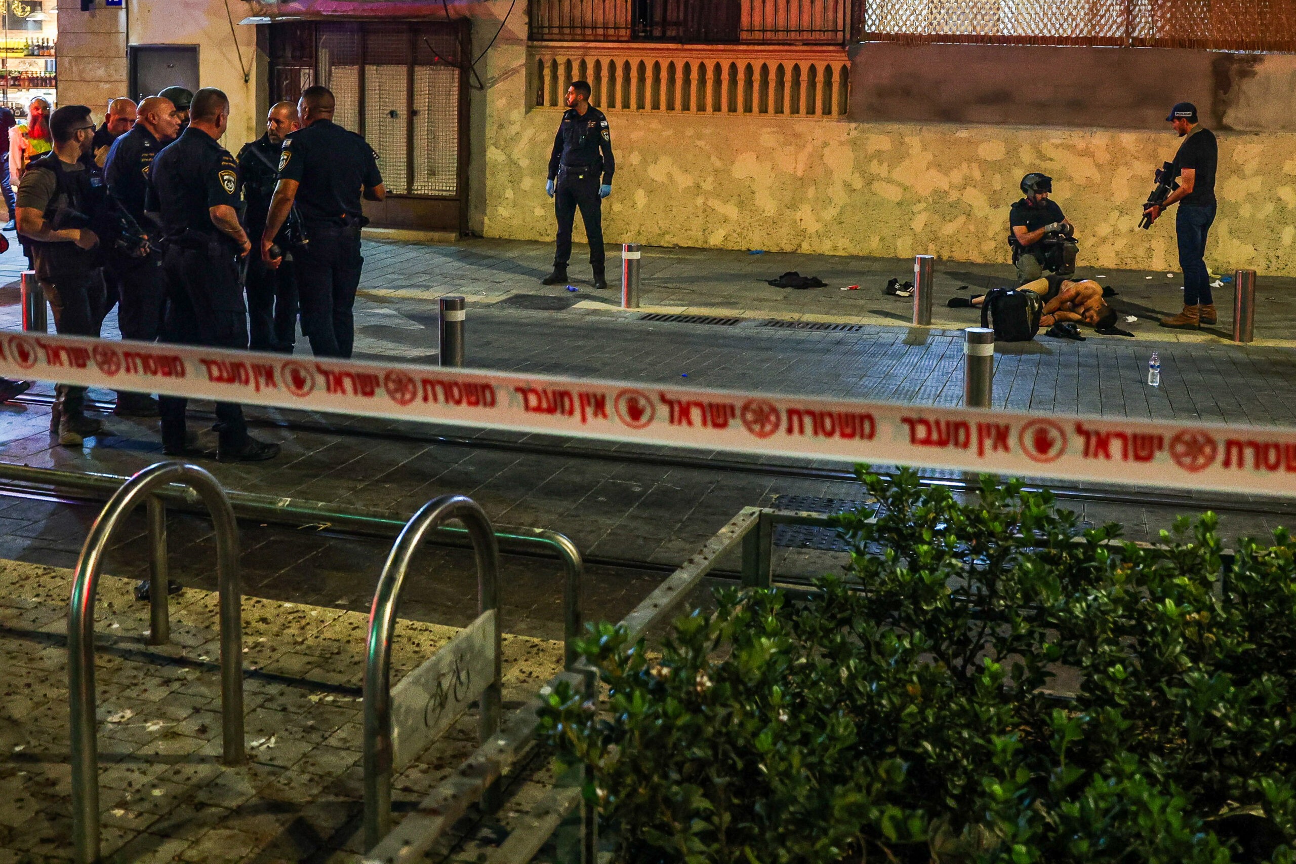 המחבלים חצו את הגדר באזור י-ם, כניסת פועלים מיו"ש תיאסר