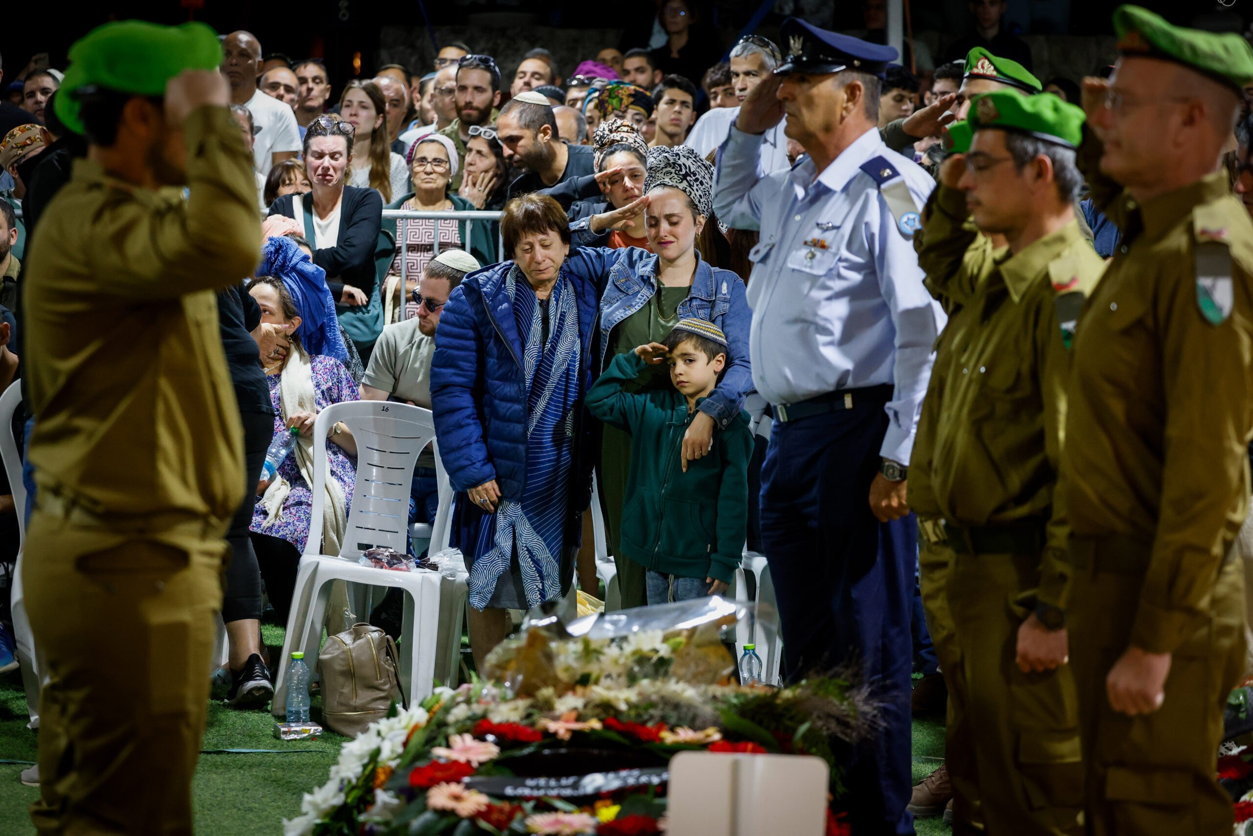 בסוף השבוע האחרון: 14 לוחמים נפלו בקרבות בעזה ובדרום לבנון