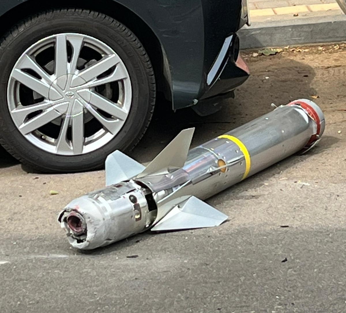 חיזבאללה לוקח אחריות: "שיגרנו טילי פאדי 4 למטה המוסד"