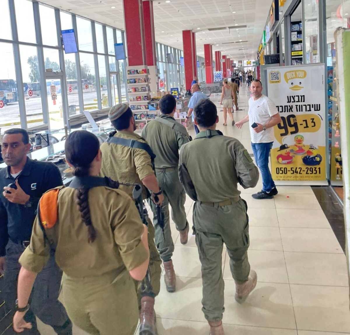 7 פצועים בפיגוע משולב בתחנה המרכזית בבאר שבע, המחבל חוסל