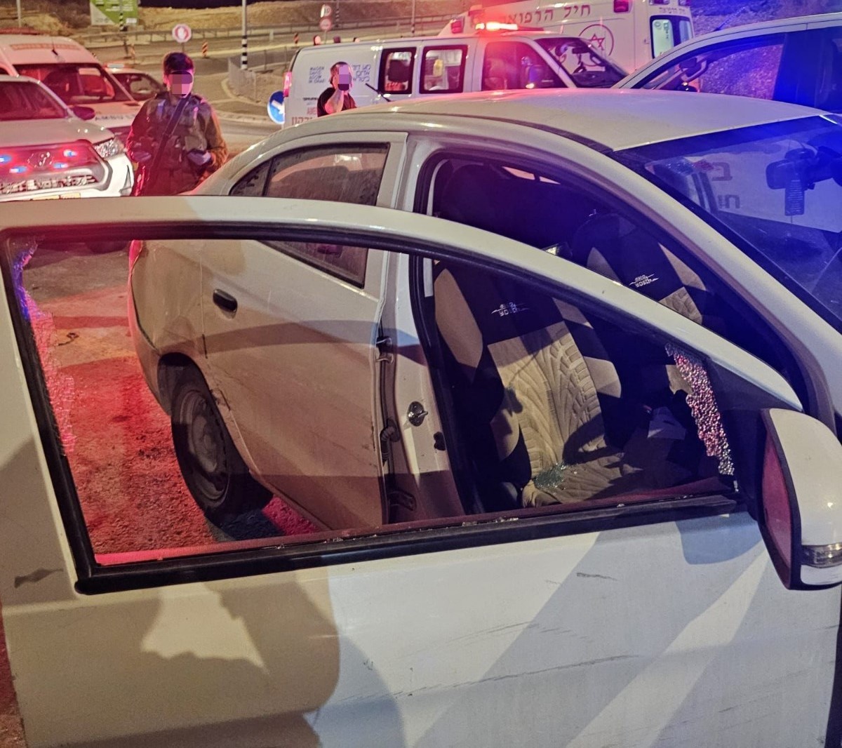 פורעים ערבים יידו אבנים לעבר רכב בשומרון: פצועה קל במקום