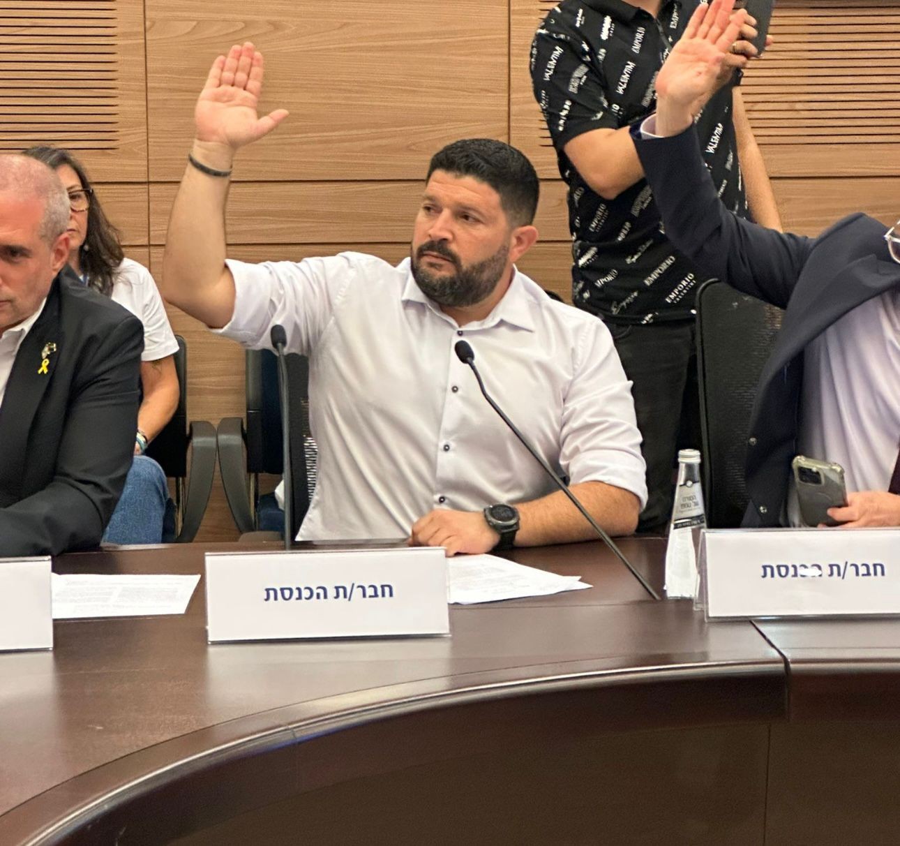 אלמוג כהן בתגובה ראשונה לאחר התפטרותו מהממשלה
