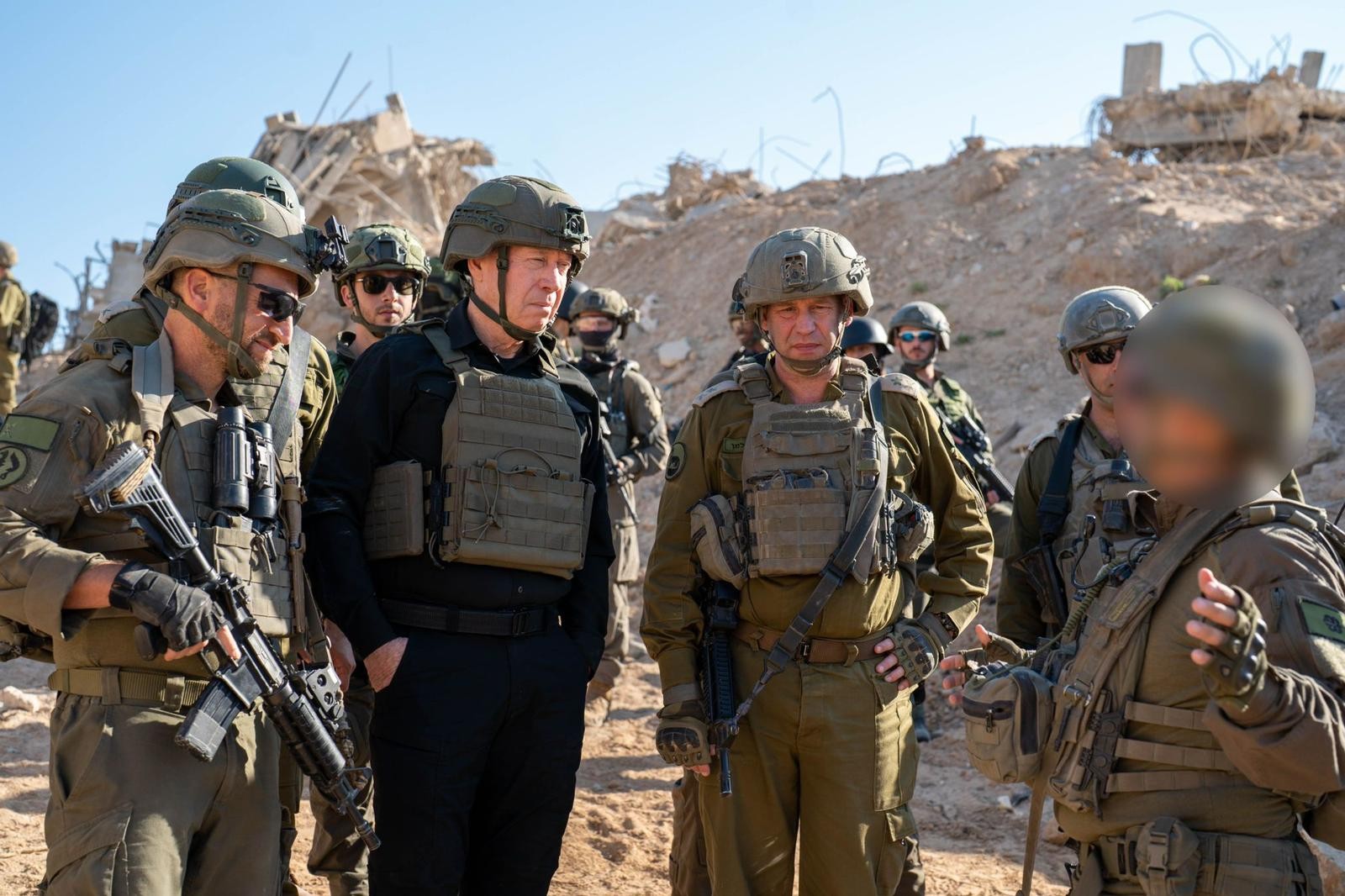 גלנט ללוחמים ברפיח: "אתם מייצרים את התנאים להחזרת החטופים"