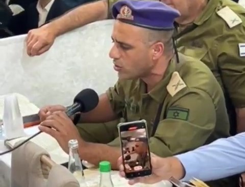 תיעוד מרגש: האלוף דדו בר כליפא מפייט במעמד אמירת הסליחות