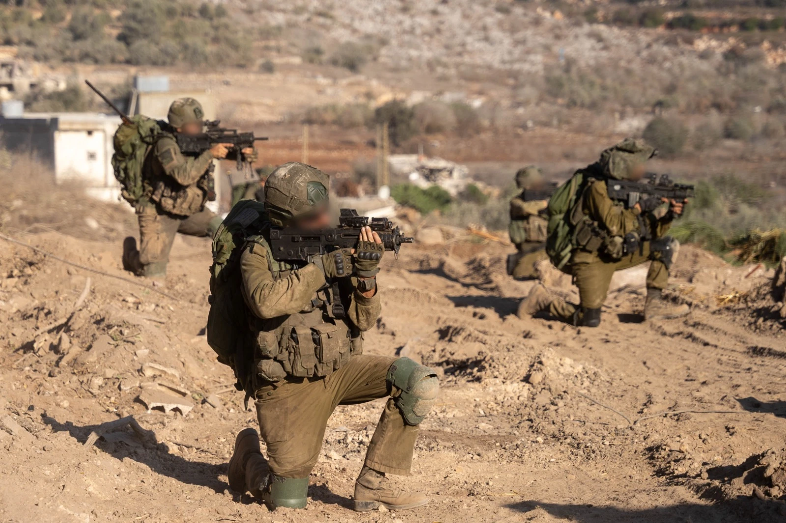 גבעתי הצטרפה לכיבוש ג'באליה, משגרים טעונים אותרו בלבנון