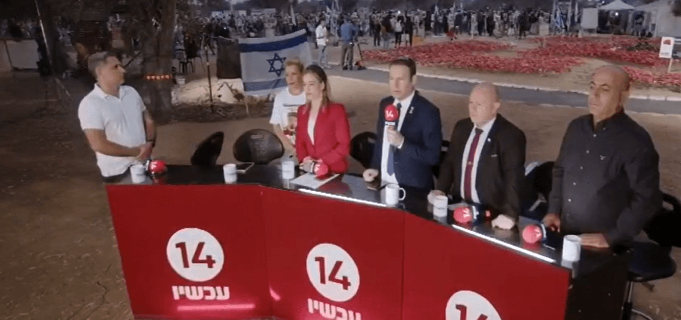 מצמרר: דקת דומיה לזכר הנרצחים בחניון רעים - ותוך כדי אזעקות