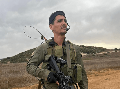 "לומד ללכת": הלוחם שנפצע קשה במחווה מרגשת לרעייתו הגיבורה