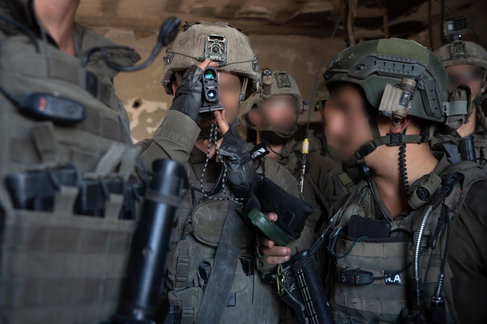 בלב דירת מגורים: כוחותינו איתרו מעבדת אמל"ח בג'באליה | צפו