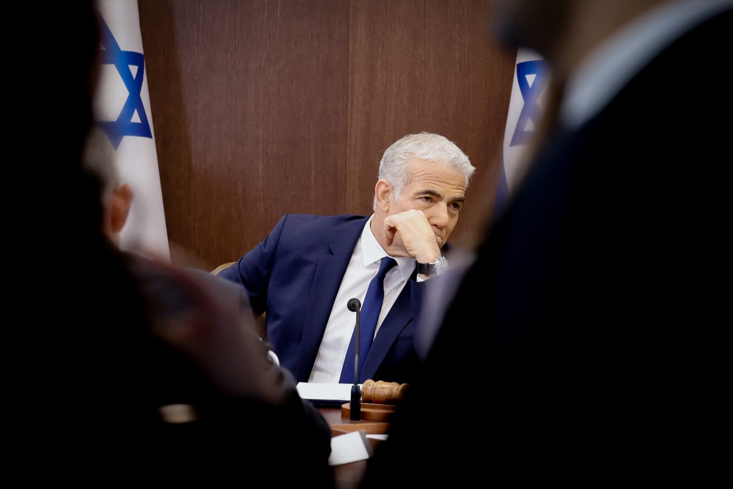 מקורבו לשעבר של לפיד: "היועמ"שית צריכה להתפטר בהקדם"