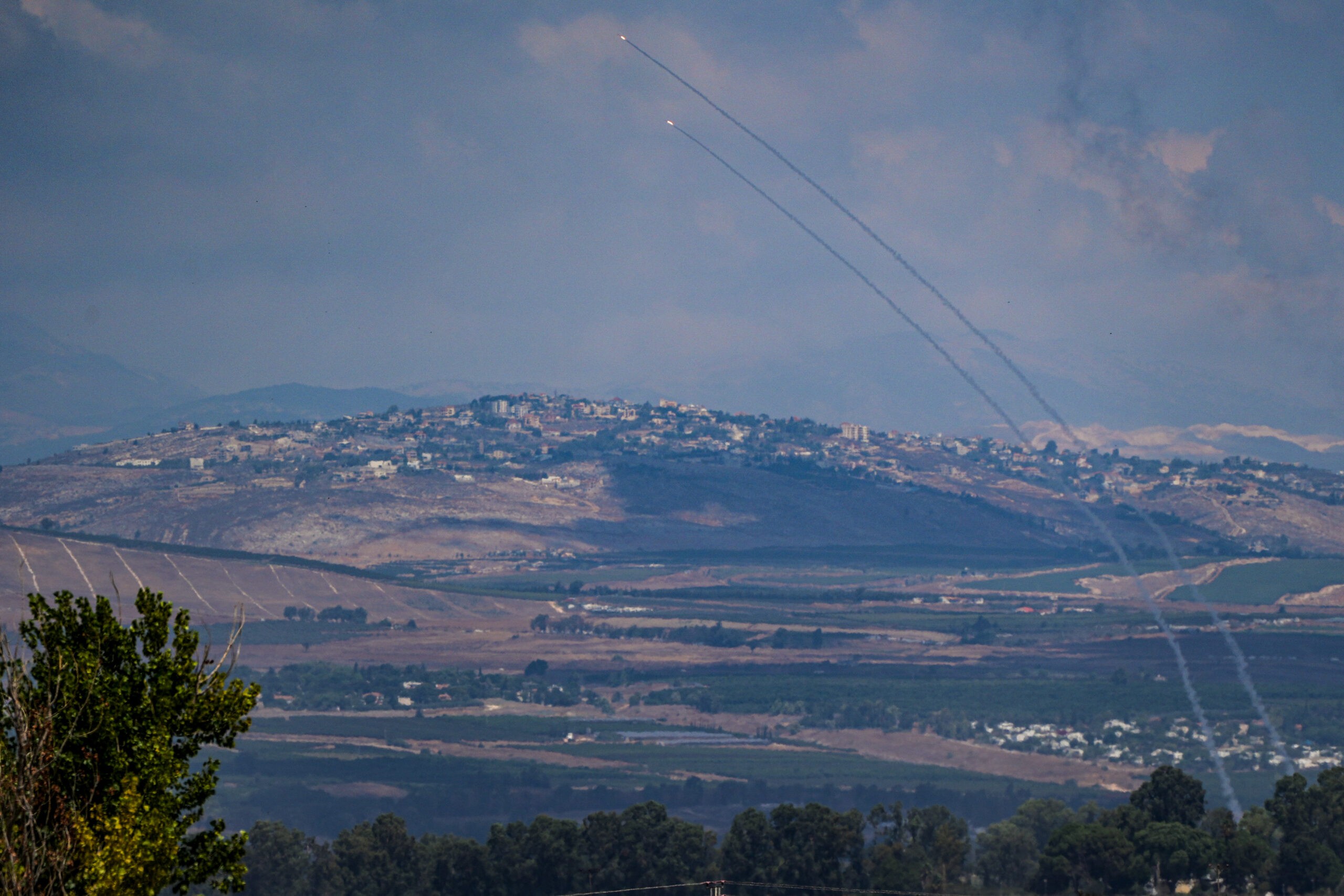 עשרה שיגורים מלבנון לגליל, חלקם נפלו בשטח פתוח וחלקם יורטו