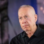 בליכוד המליצו על הפסקת החברות של גלנט – שנאבק על הישארותו