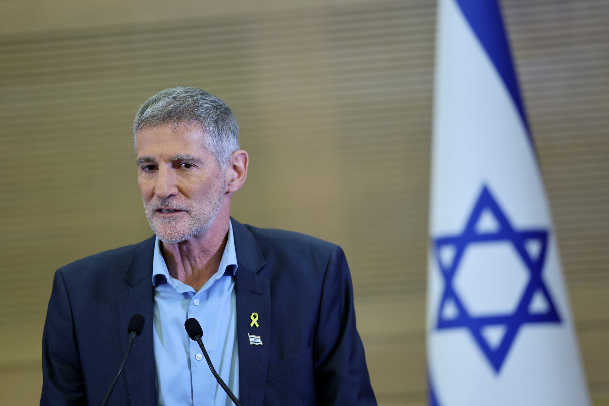 עלילת דם: המערכת הפוליטית בקריאה להוקעתו של יאיר גולן
