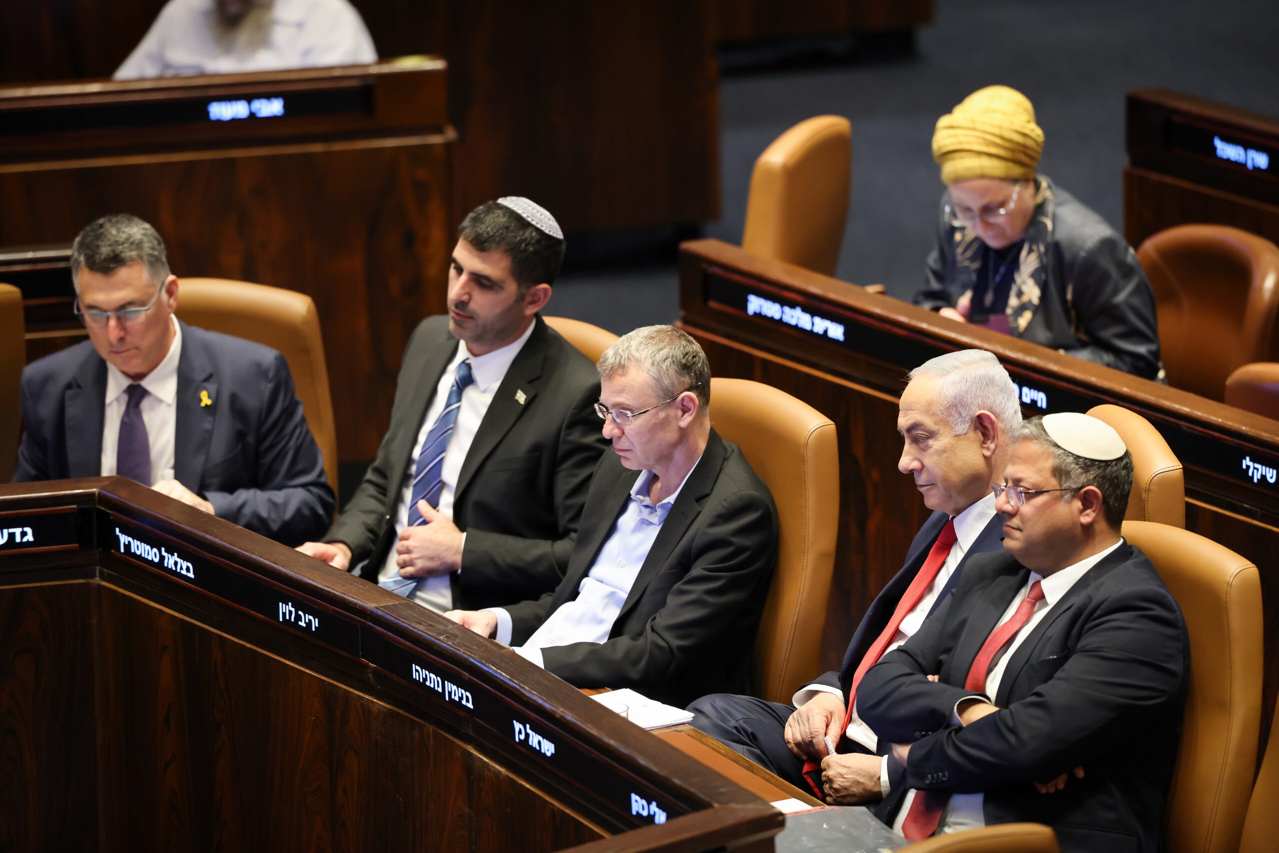 גורם בכיר בקואליציה: "האופוזיציה הפרה קיזוזים בצורה בוטה"