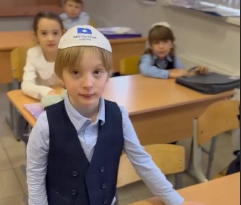 "אני איגור": הילד הרוסי שכבש את הישראלים ברשתות החברתיות