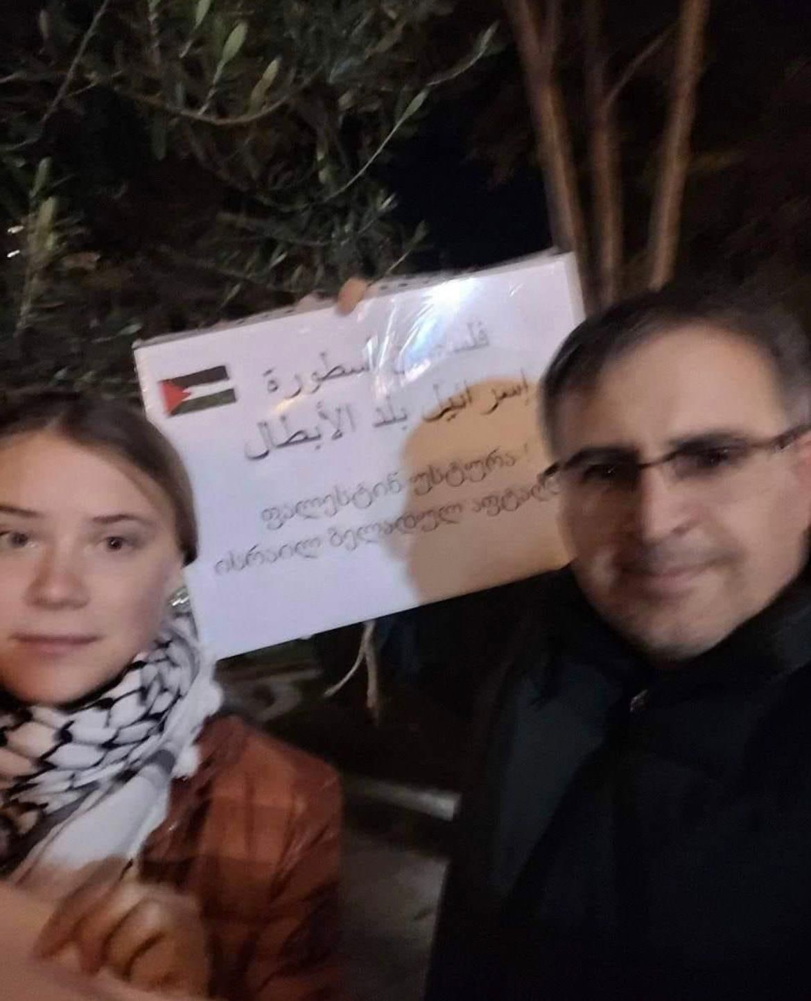 גרטה תומכת טרור | צילום מסך מתוך הרשתות 