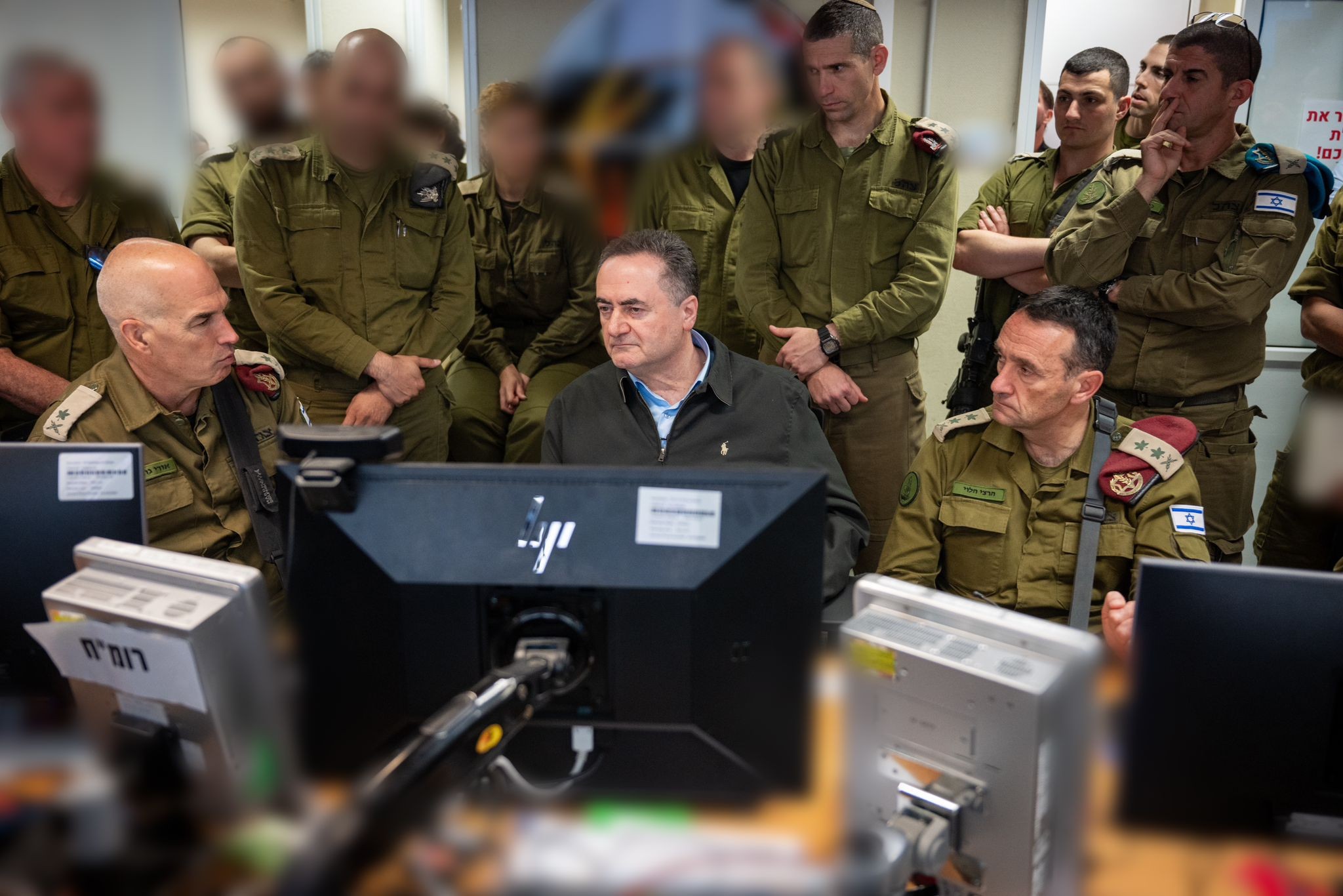 שר הביטחון בפיקוד צפון: "לא נעשה שום הפסקות אש עם חיזבאללה"