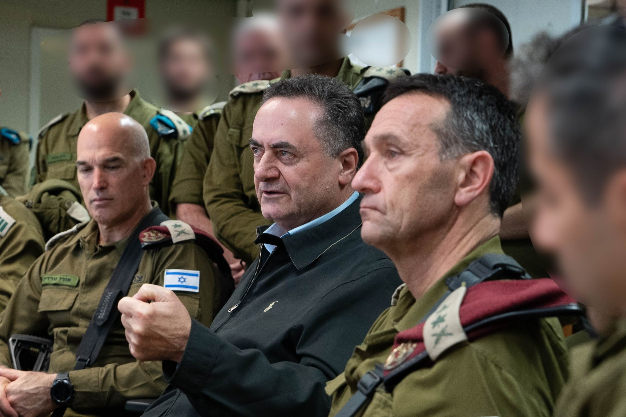 שר הביטחון כ"ץ הטיל סנקציות על 24 גורמים הקשורים לחיזבאללה