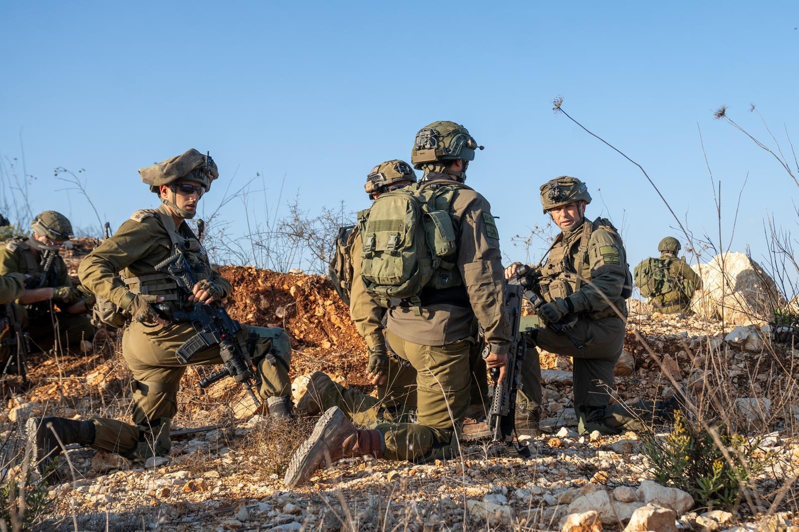 לאחר תמרון קרקעי ממושך - בישראל שוקלים נסיגה חלקית מלבנון