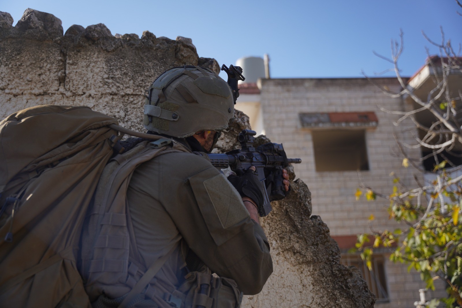 דיווח: כוחות צה"ל פשטו רגלית לעיירה א-נקורה שבדרום לבנון