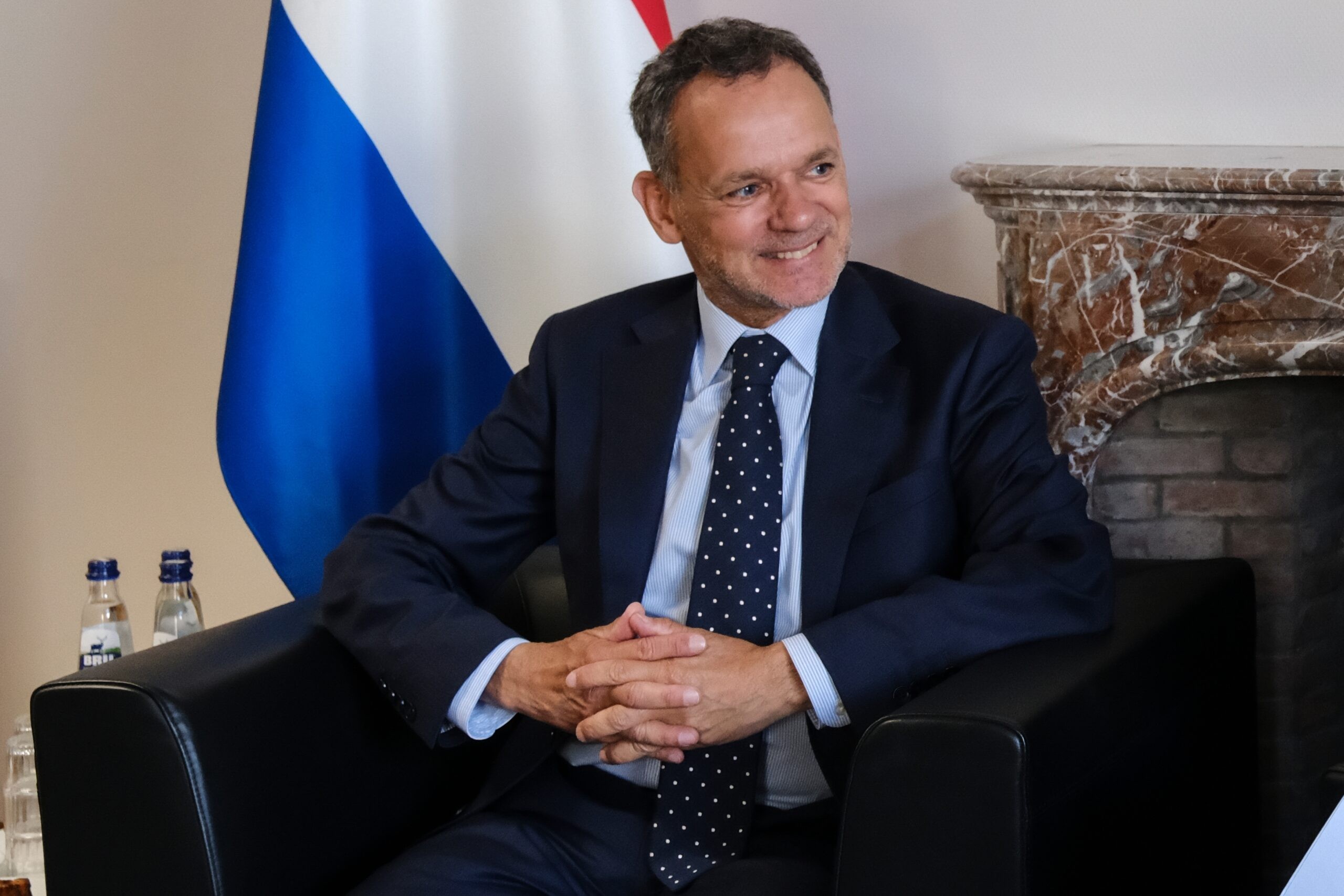 שר החוץ של הולנד: אם נתניהו או גלנט ינחתו במדינה הם יעצרו