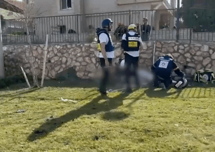 השיגורים לצפון: גבר כבן 30 נרצח מהפגיעה בנהריה