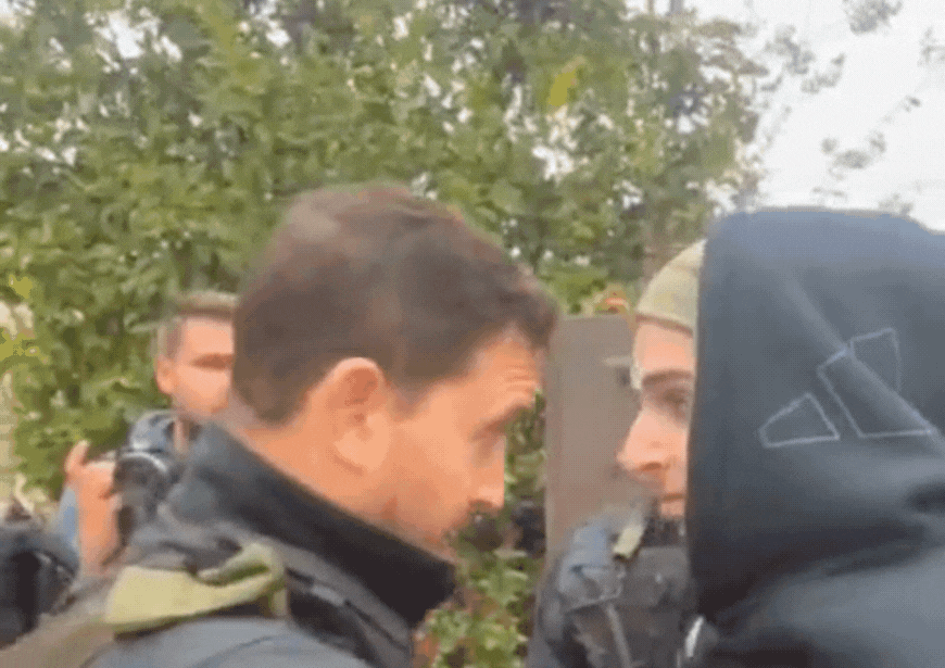 לאחר שביקש מהם פרטים: בלשי ימ"ר ש"י תקפו באלימות נער | צפו