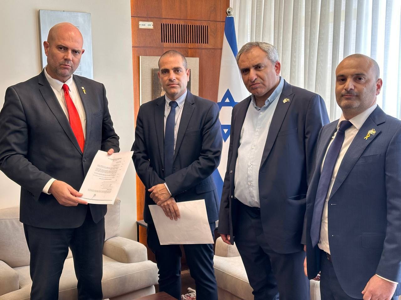 עצמאות בנושא המשפטי ותקציב ענק: פרטים חדשים על ההסכם עם סער