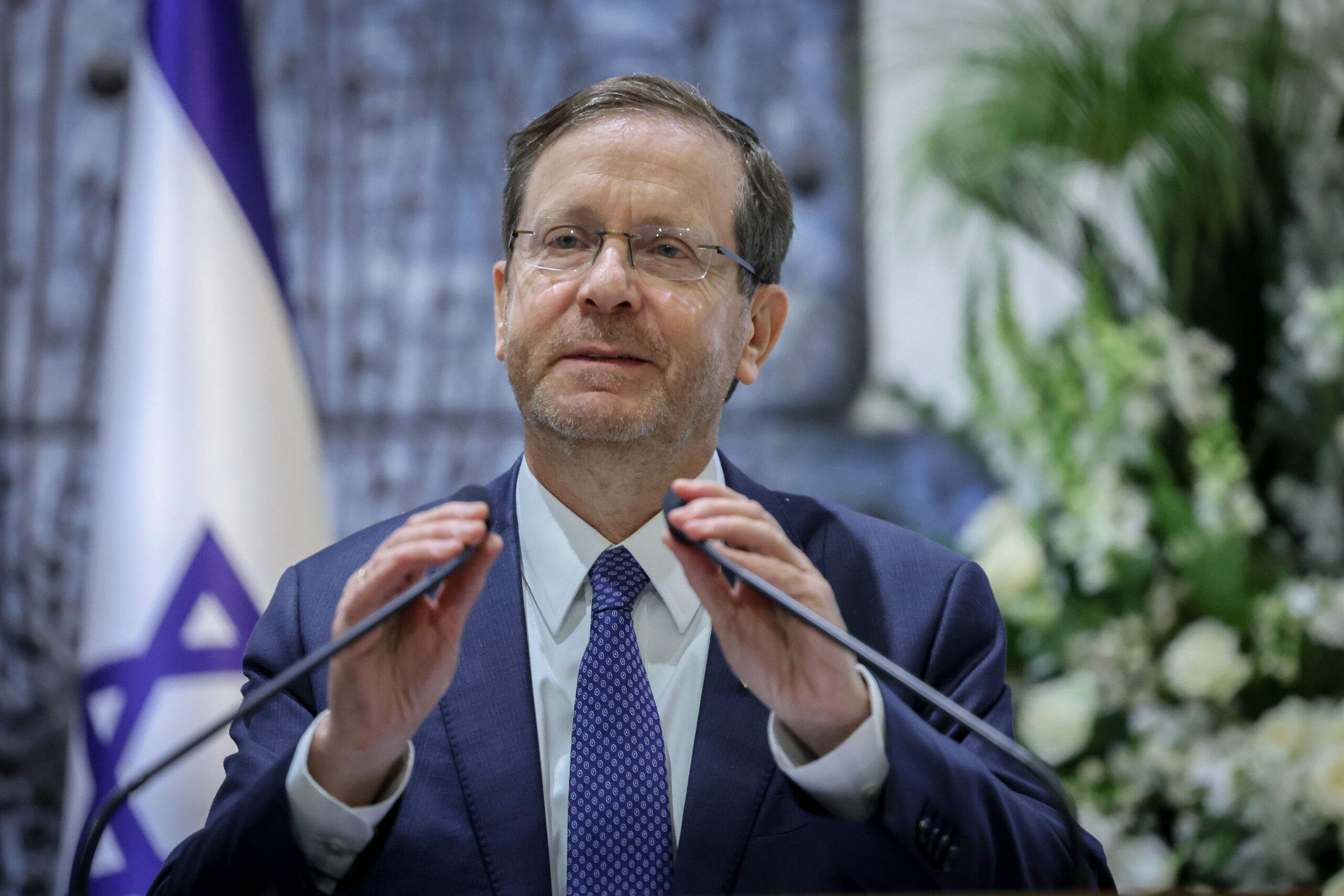 יומיים אחרי: הרצוג יצא נגד טענת יעלון, אך כלל לא הזכיר אותו