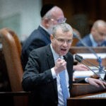לוין נגד בג"ץ: דואגים לתנאי המחבלים – אבל מתעלמים מהנגד א'