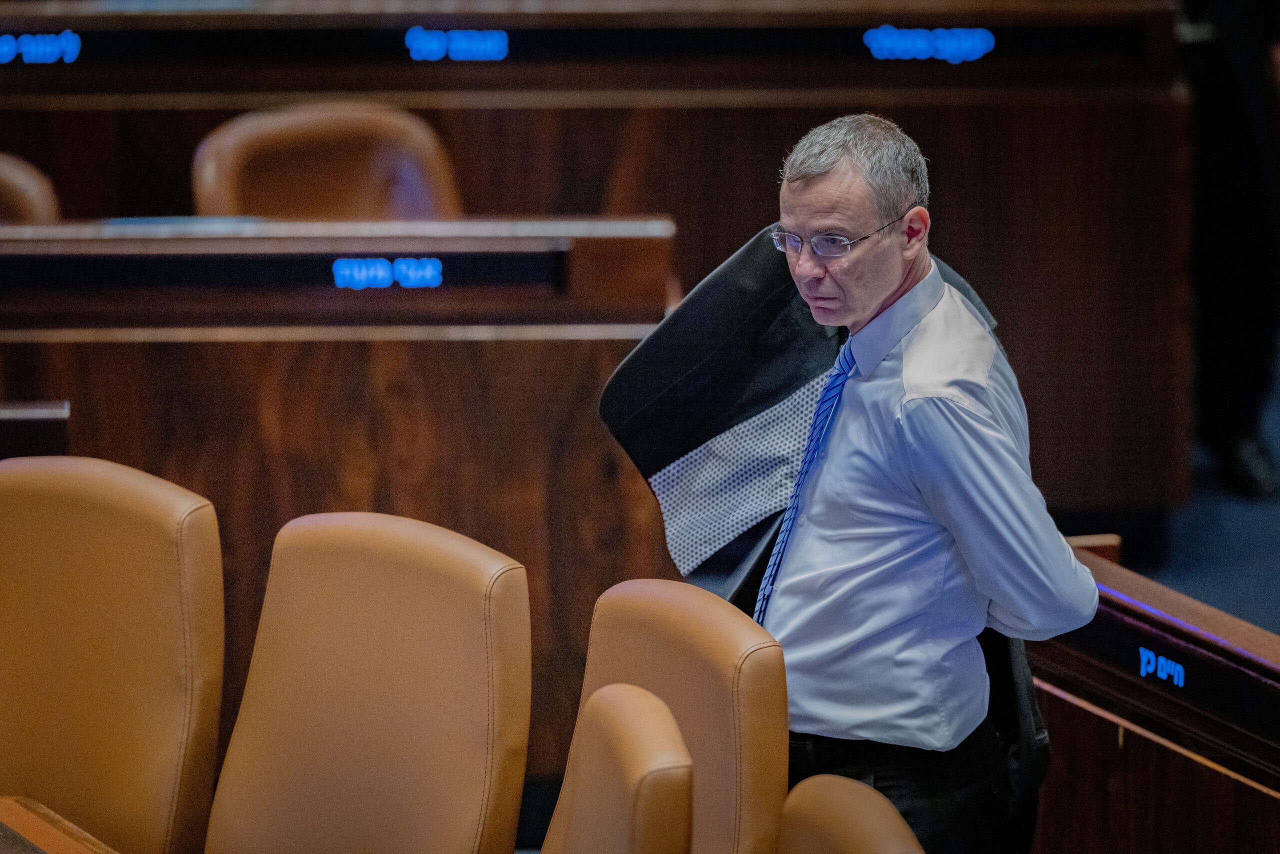 בג"ץ ידון בעתירה נגד לוין, החשש: יאמץ את עמדת היועמ"שית
