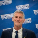 "שורפי אסמים?": הציוץ של יאיר גולן נגד ח"כ בני גנץ