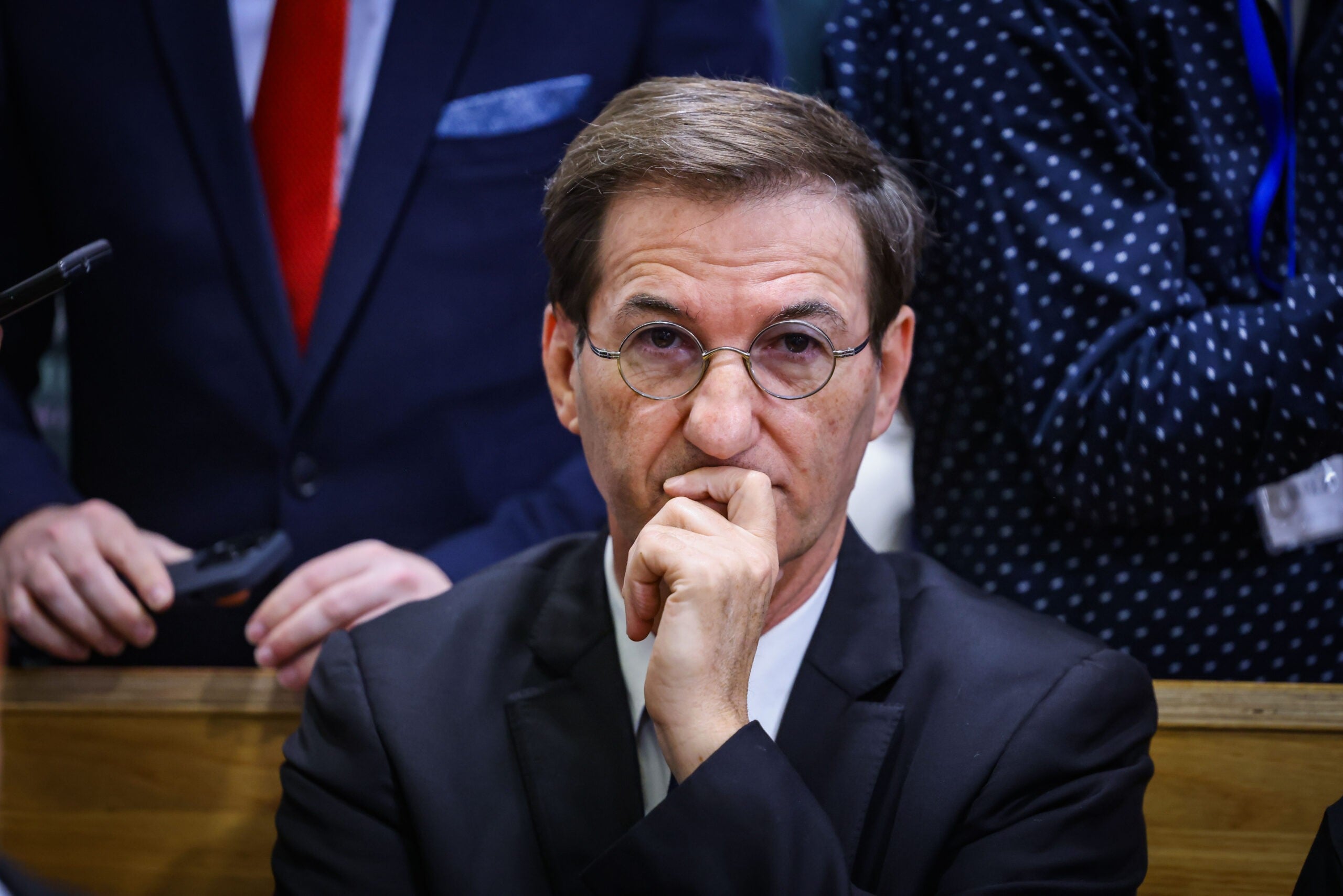 סביבת ביסמוט ליועמ"שית הכנסת: החוק יקודם, לא נשתק את הוועדה