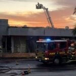 אירוע אנטישמי חמור: הוצת בית כנסת באוסטרליה כשיהודים בתוכו