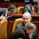 בניגוד להמלצת הרופאים: ראש הממשלה הגיע להצבעה בכנסת