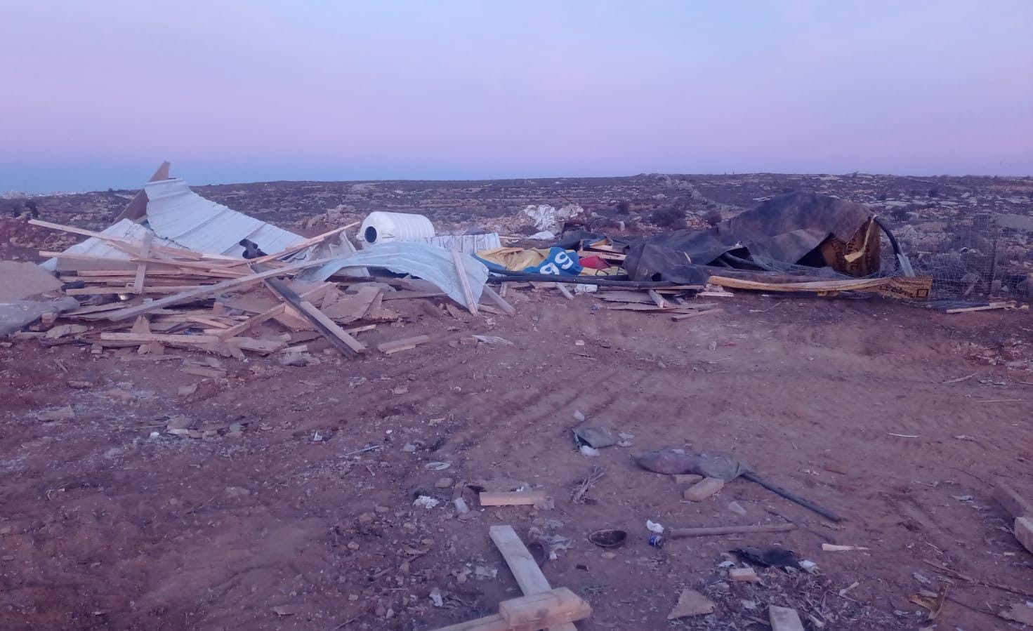 אכיפה בררנית: בפעם השלישית בתוך חודש - הרס בגבעת "צור הראל"