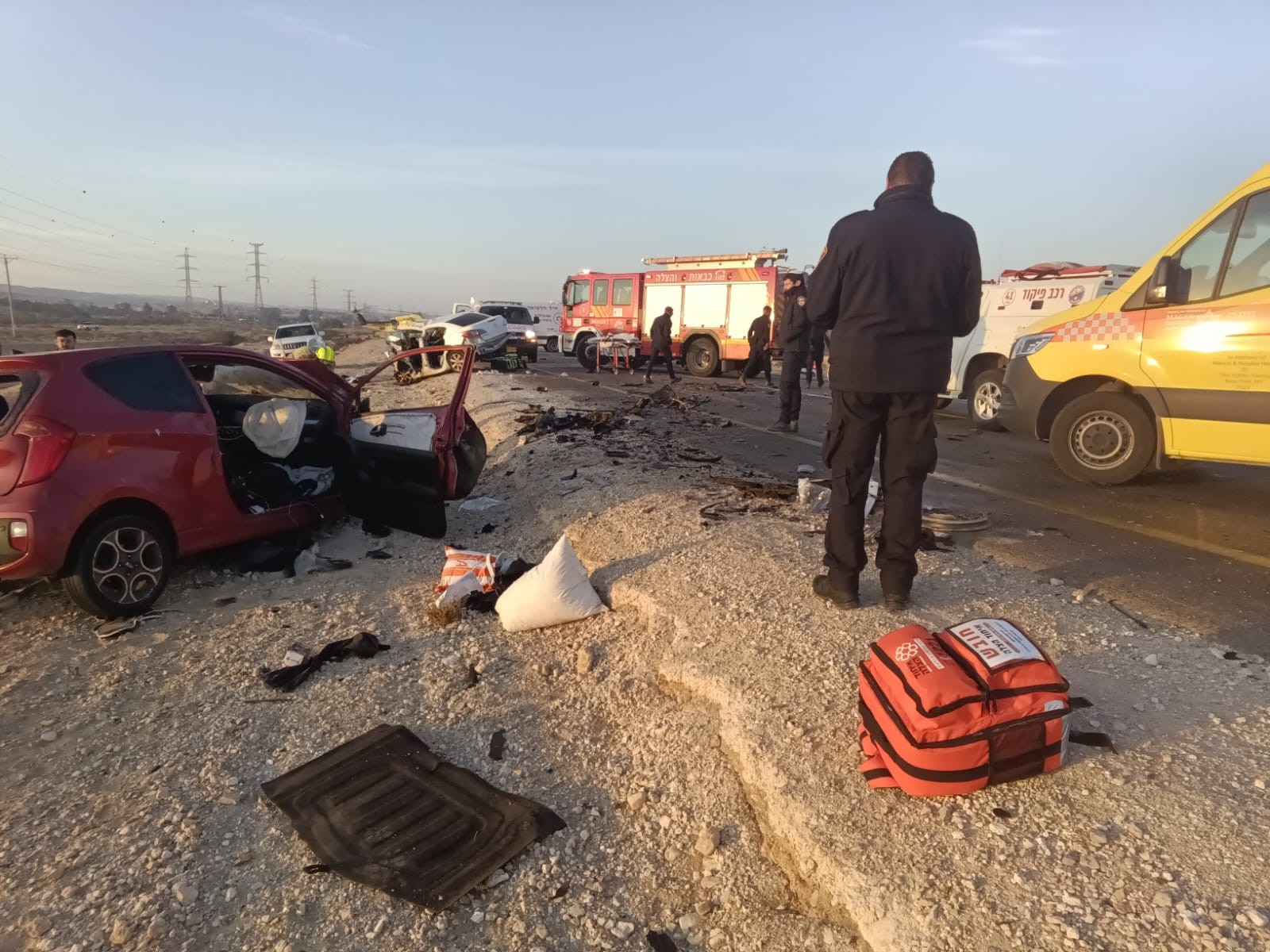 צעיר נהרג בתאונה בכביש 40, פצוע קשה ופצועה בינוני בזירה