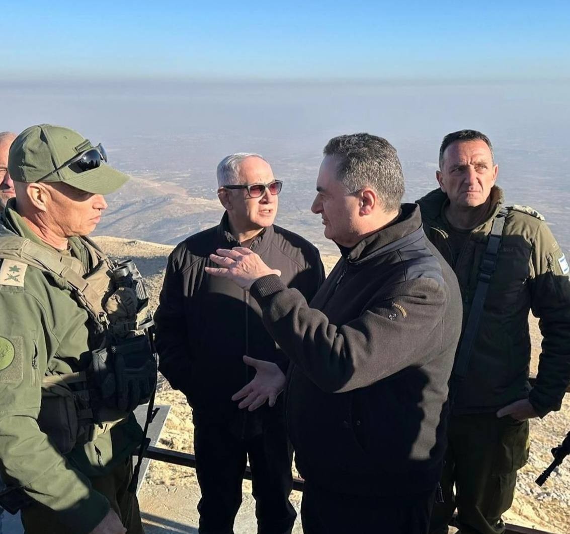 שר הביטחון ונתניהו בחרמון הסורי: "נהיה כאן כל זמן שיידרש"